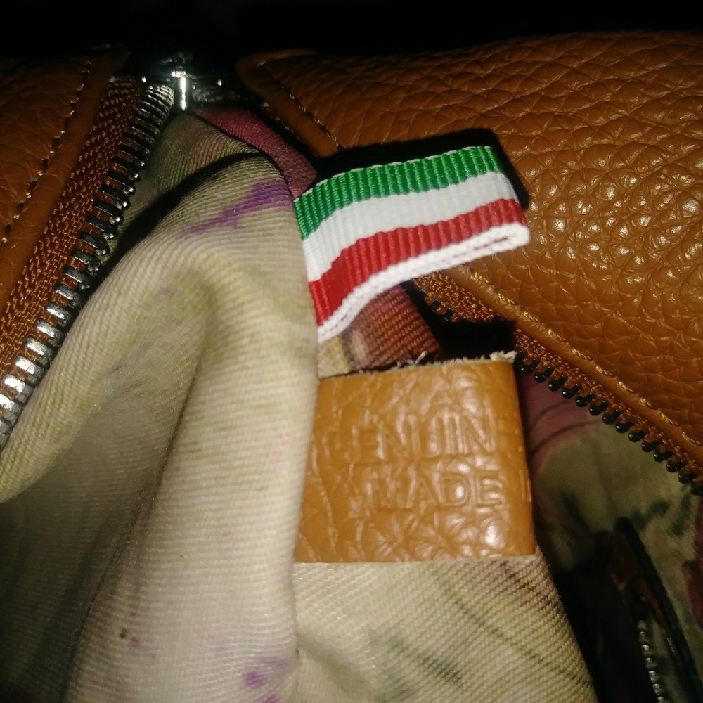 Handbag - Picture 7 of 8